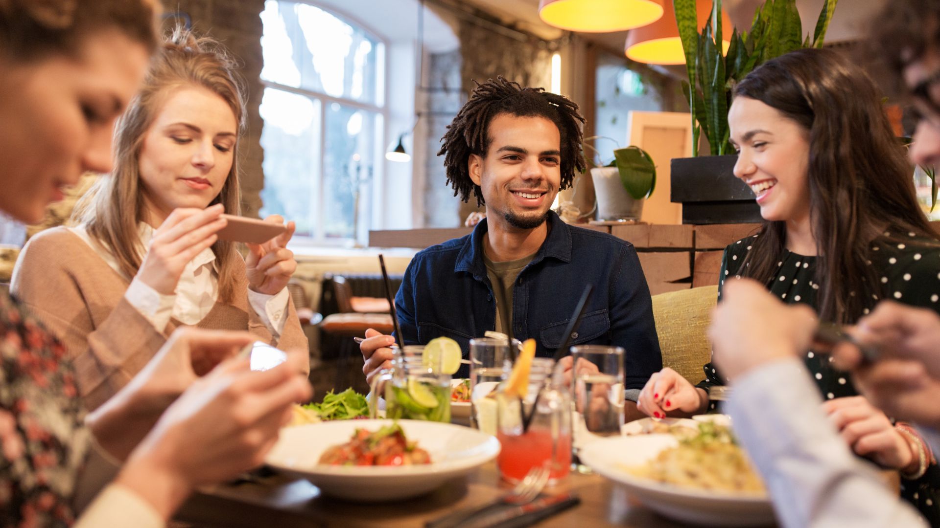 5 Strategies That Helped Achieve a .01% Ad Conversion and Consistently Full Restaurants
